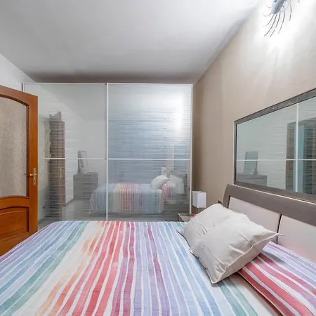 10 Min - Terrace With View - Wifi Apartment